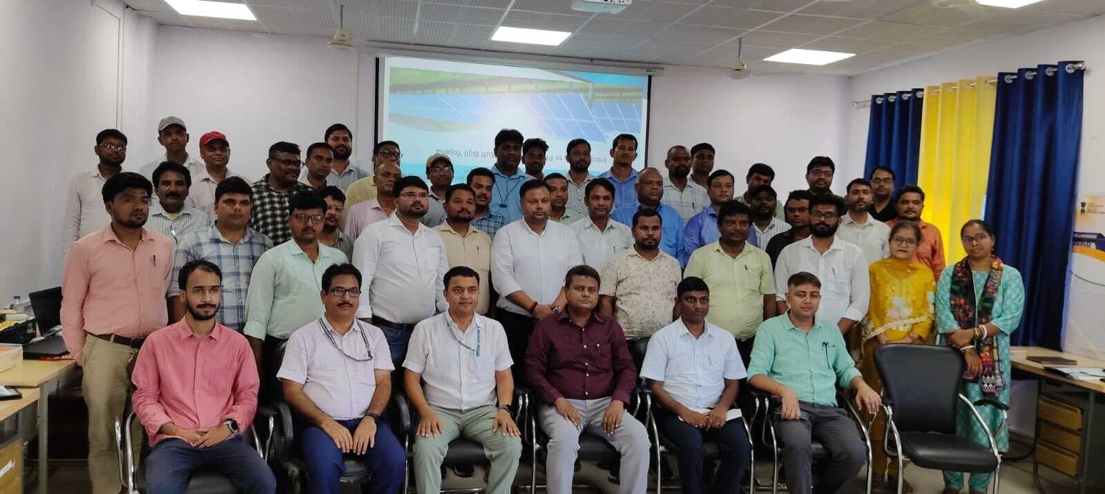 पीएम सूर्यघर मुफ्त बिजली योजना की दी जानकारी