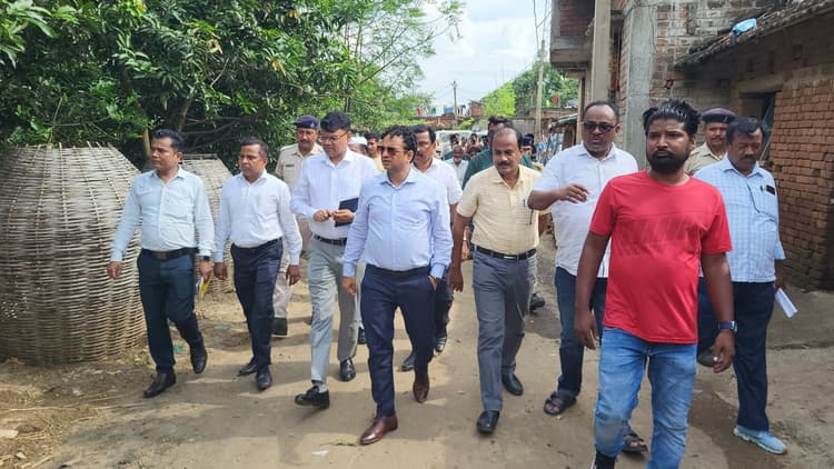 गुमानी प्रभावित लोगों के साथ नुकसान की सूची बनाने का दिया निर्देश