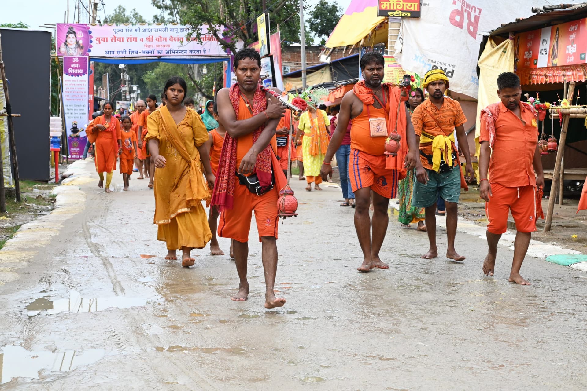 Deoghar News : तीसरी सोमवारी को चार लाख से ज्ादा श्रद्धालु पहुंच सकते हैं बाबाधाम, प्रशासन की तैयारी