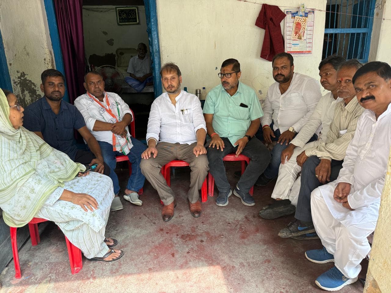 टिकारी में कांग्रेस की जनसंपर्क सभा, जनता से संवाद किया