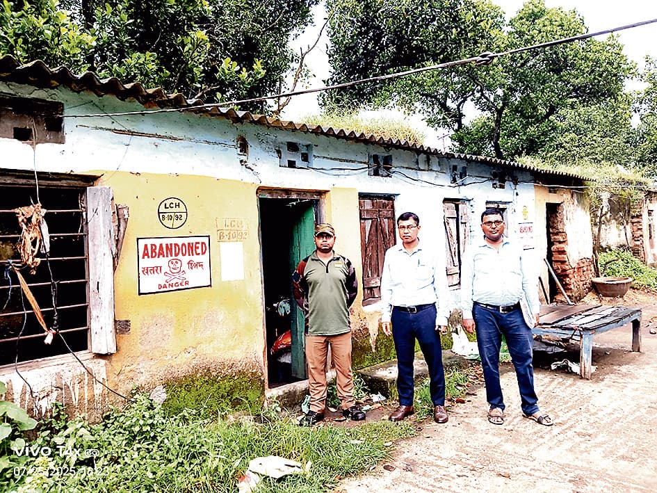 रानीगंज में असुरक्षित क्वार्टरों को खाली कराने का अभियान तेज