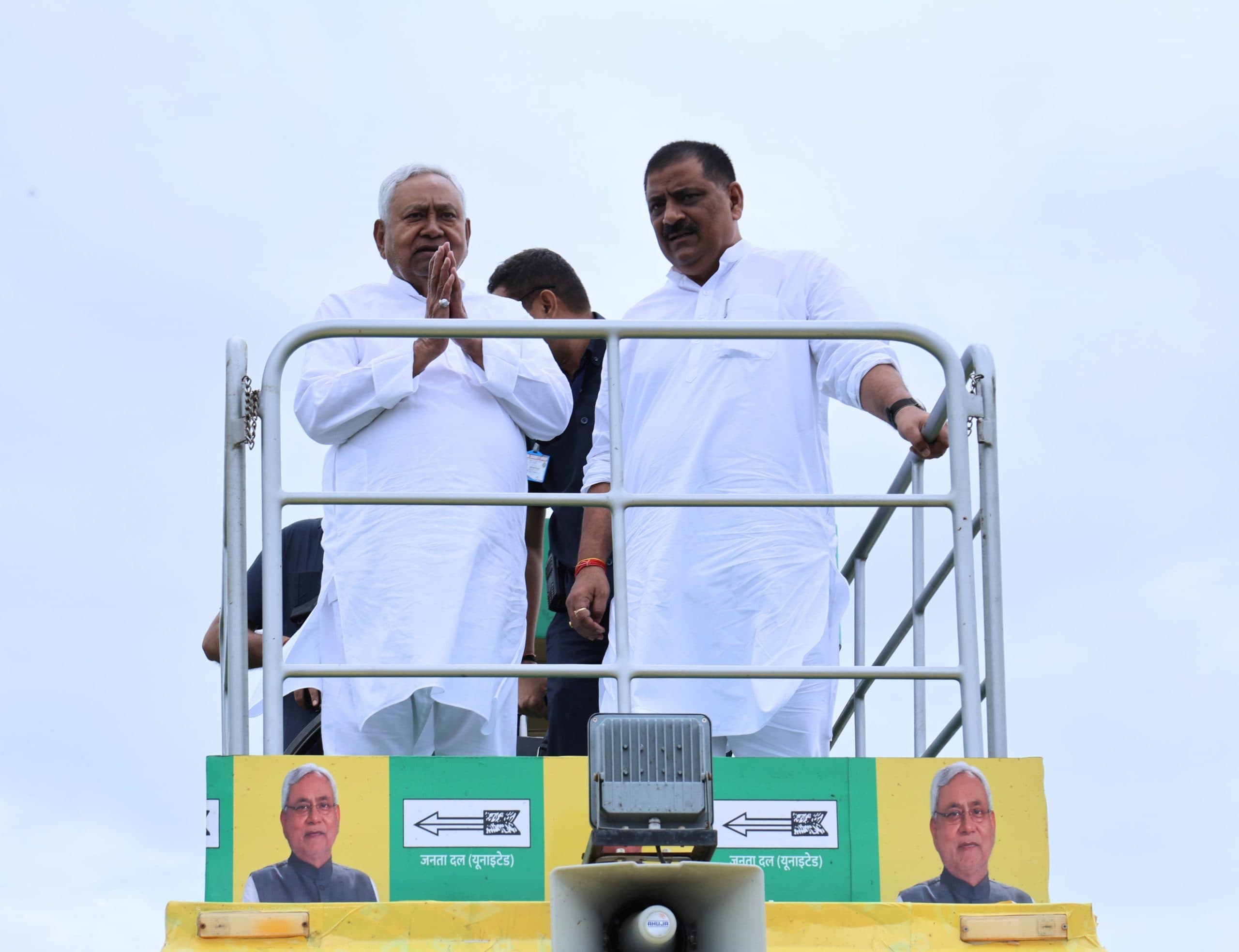 Madhubani News : मुख्यमंत्री नीतीश कुमार ने 650 करोड़ की लागत से बनने वाली योजनाओं का किया शिलान्यास