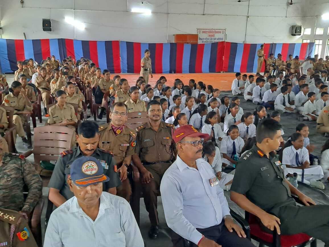 Madhubani News : एनसीसी ने कारगिल विजय दिवस समारोह का किया आयोजन