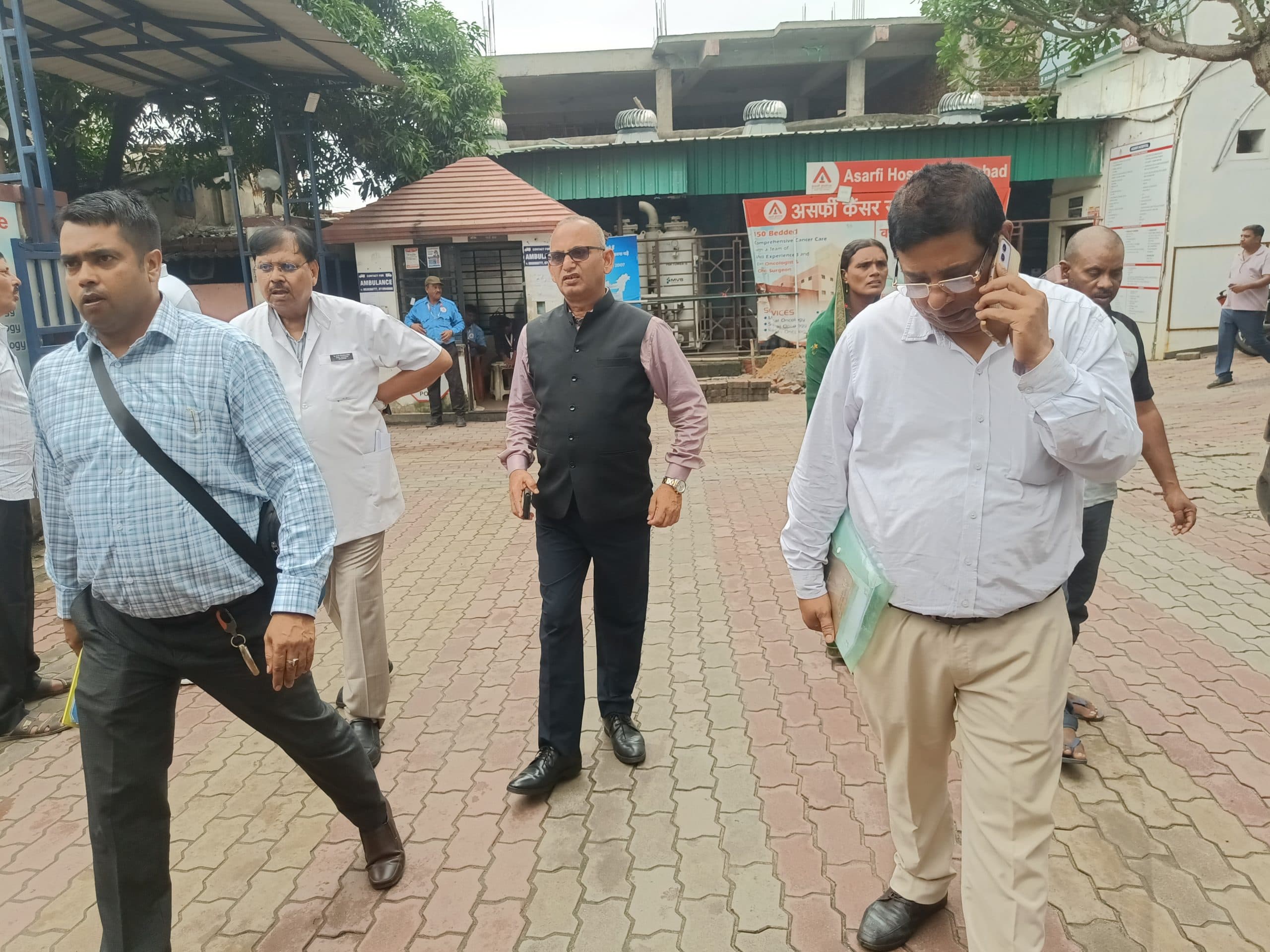 Dhanbad News: पीसी एंड पीएनडीटी टीम ने की दो अस्पतालों की जांच