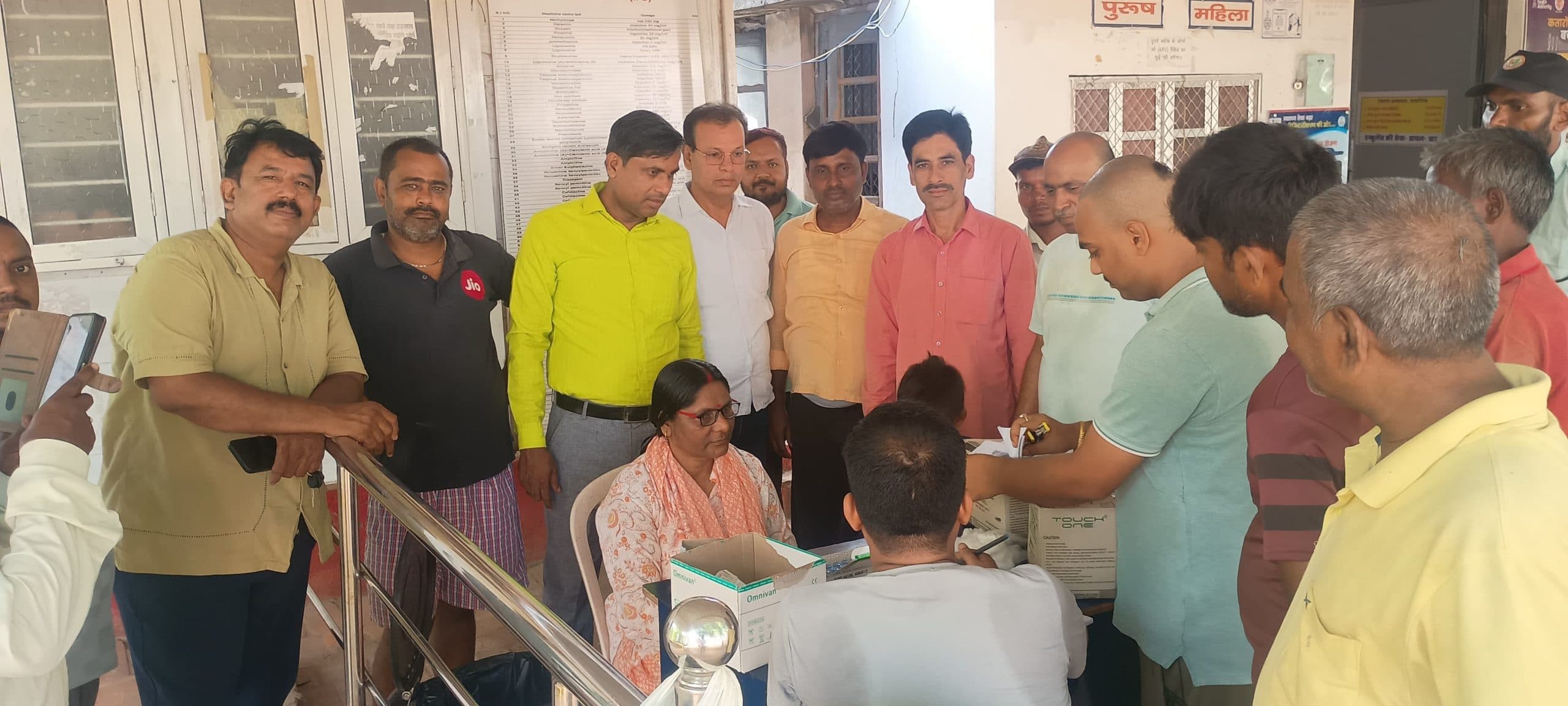 पागल कुत्ते का आतंक: डेढ़ घंटे में 50 लोगों को काटकर किया घायल