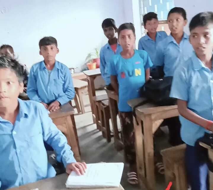 एमडीएम की गुणवत्ता मिली खराब, बच्चों ने की शिकायत