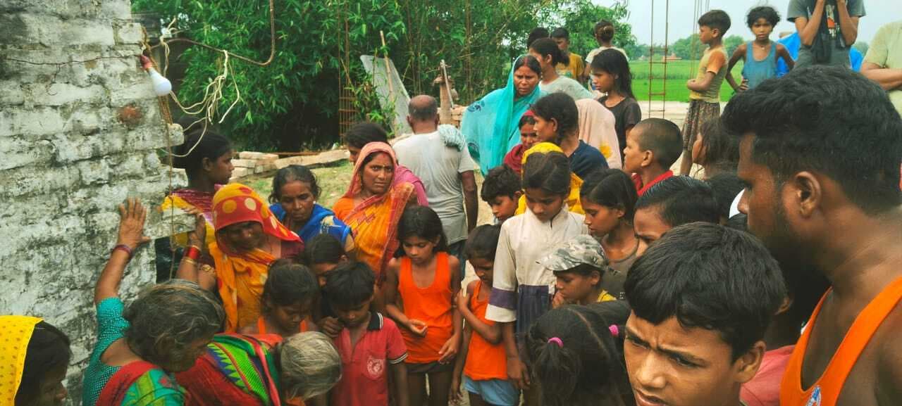 Bettiah : दीवार गिरने से दस वर्षीय किशोर की मौत