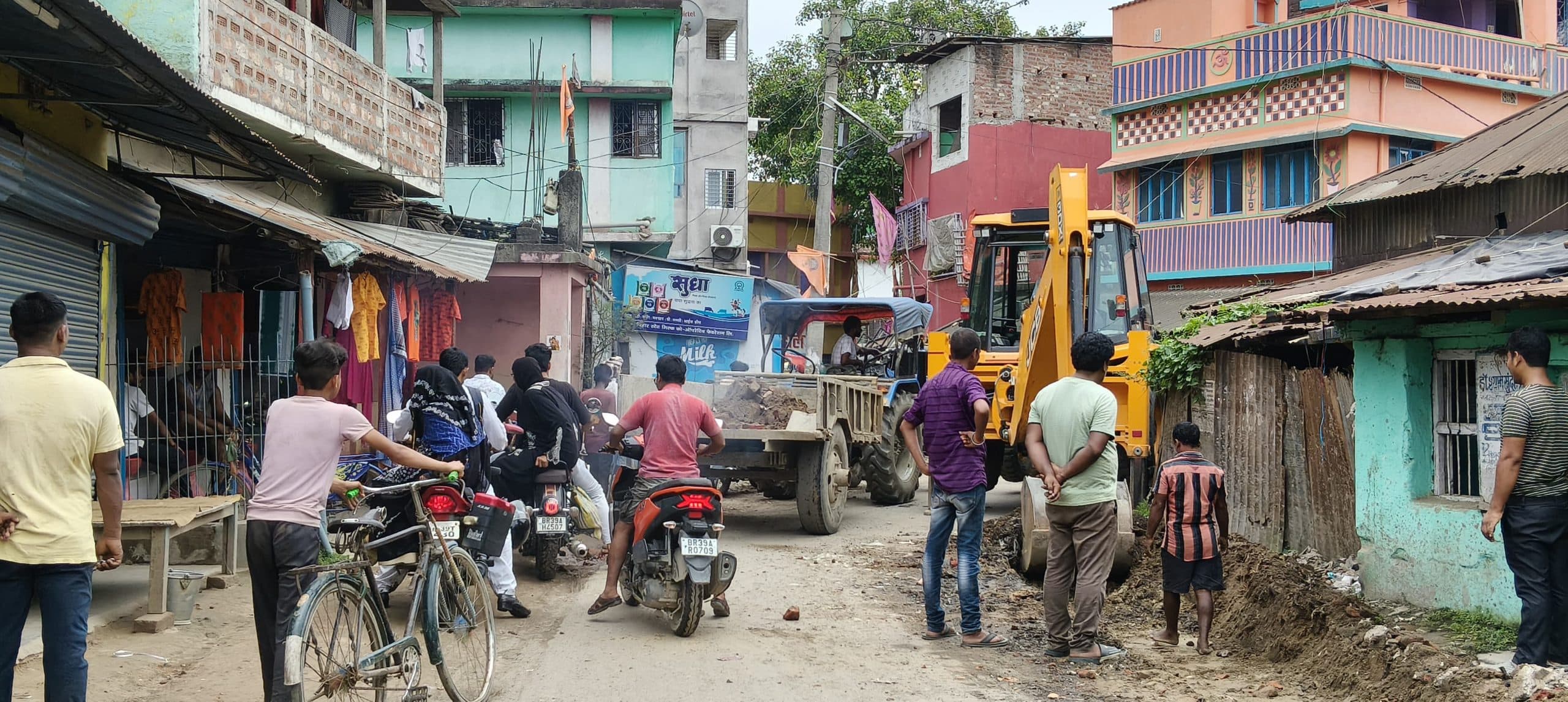 सालमारी बाजार में अतिक्रमण से जाम की समस्या