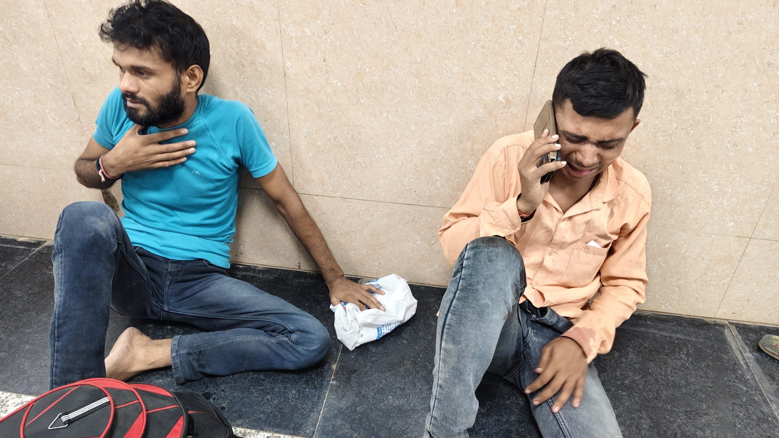 चलती बाइक से गिरकर बक्सर की महिला की मौत