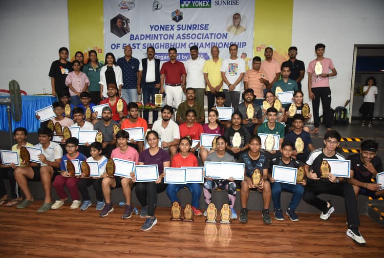 East singhbhum district badminton tournament: काजल को हराकर अंशिका ने जीता खिताब