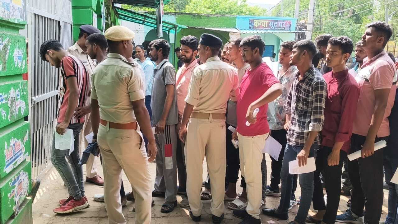 Kaimur News : सिपाही भर्ती परीक्षा :  चौथा चरण : 1104 अभ्यर्थियों ने छोड़ी परीक्षा