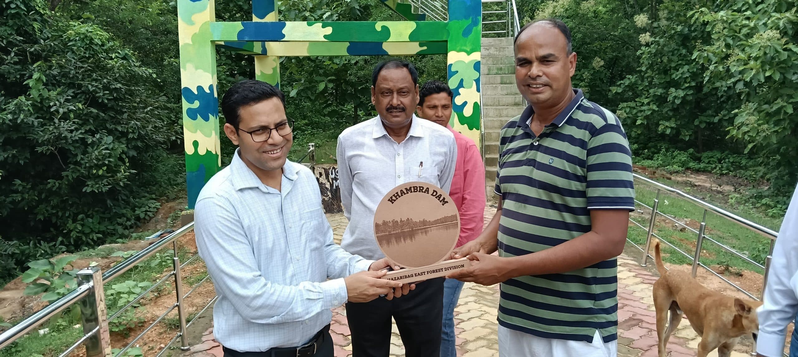 Giridih News :पूर्व विधायक ने खंभरा में किया इको पार्क का उद्घाटन