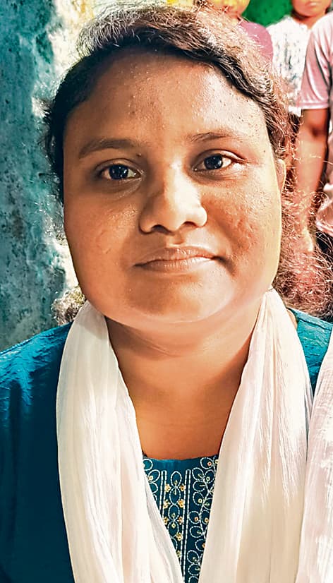 Dhanbad News : पहले प्रयास में केंदुआडीह बस्ती की अनीता जेपीएससी में सफल