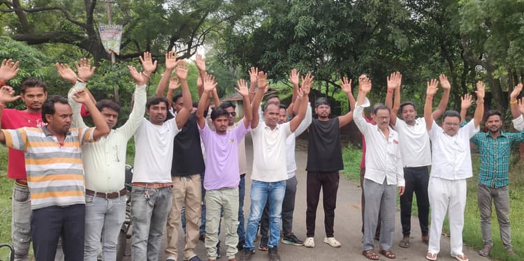 Dhanbad News: मधुबन की भूमि लीज पर देने का ग्रामीणों ने किया विरोध