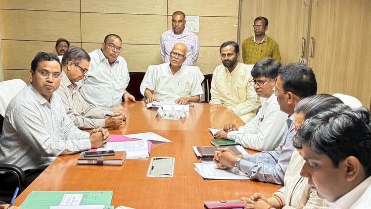 झारखंड राज्य पिछड़ा आयोग की टीम ने किया खूंटी का दौरा