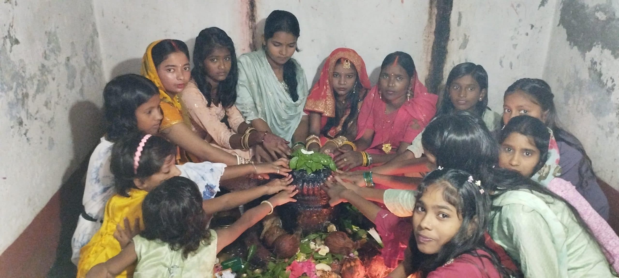 रोह के मंदिरों में श्रद्धालुओ ने किया जलाभिषेक और रुद्राभिषेक