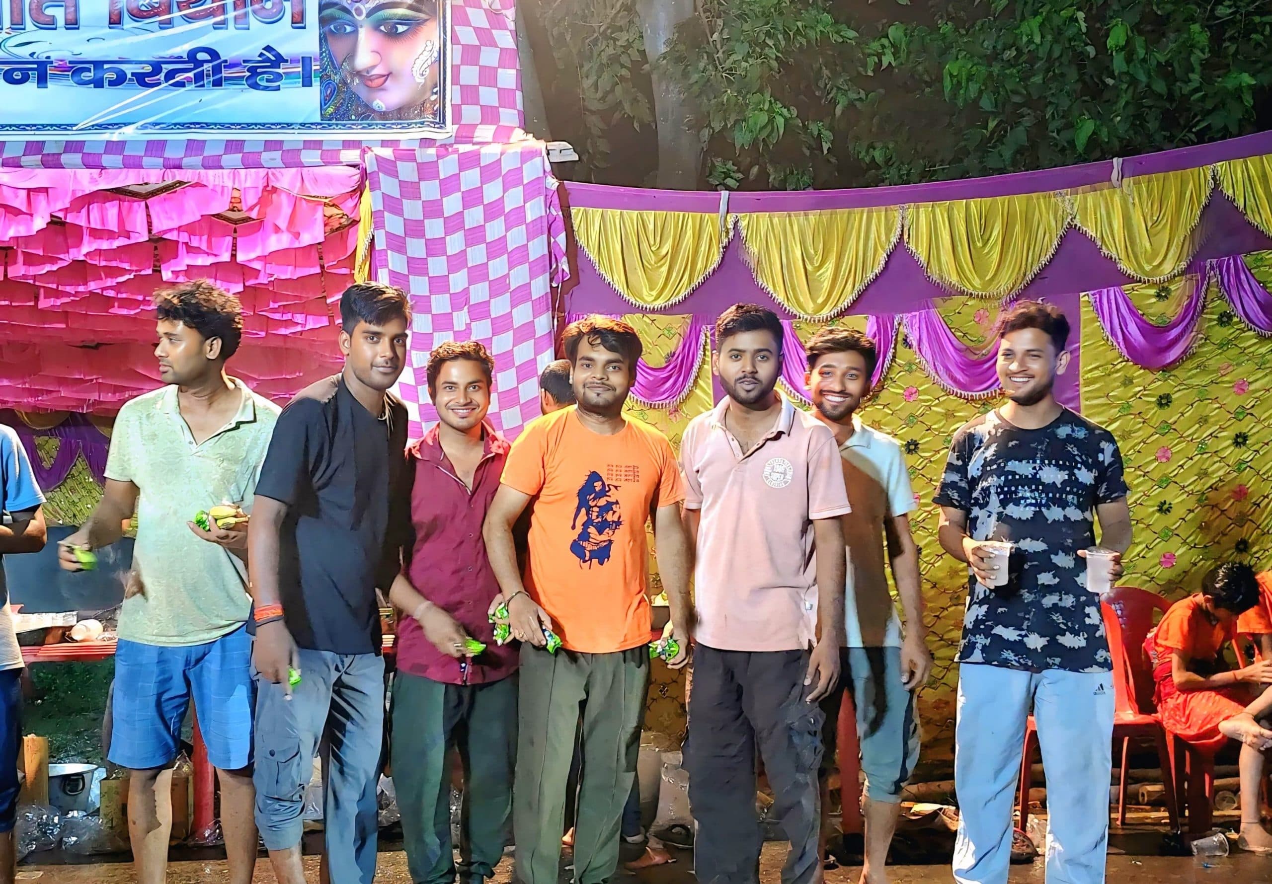 Samastipur News:बिथान के नवयुवकों ने कांवरियों के लिए लगाया सेवा शिविर