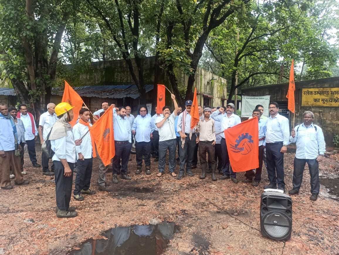 कोयला मजदूर भविष्य और वर्तमान के दोराहे पर खड़ा है: रजक