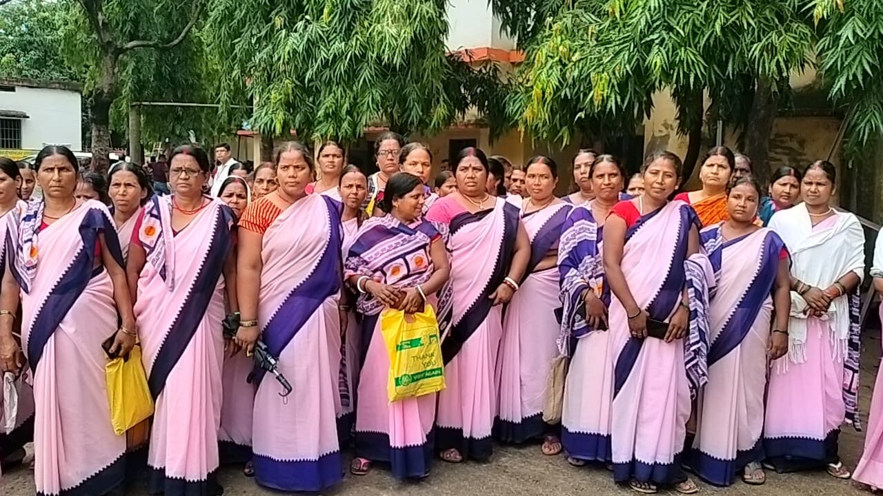 आशा ने की डिप्टी सीएम से प्रोत्साहन राशि की जगह वेतन देने की मांग