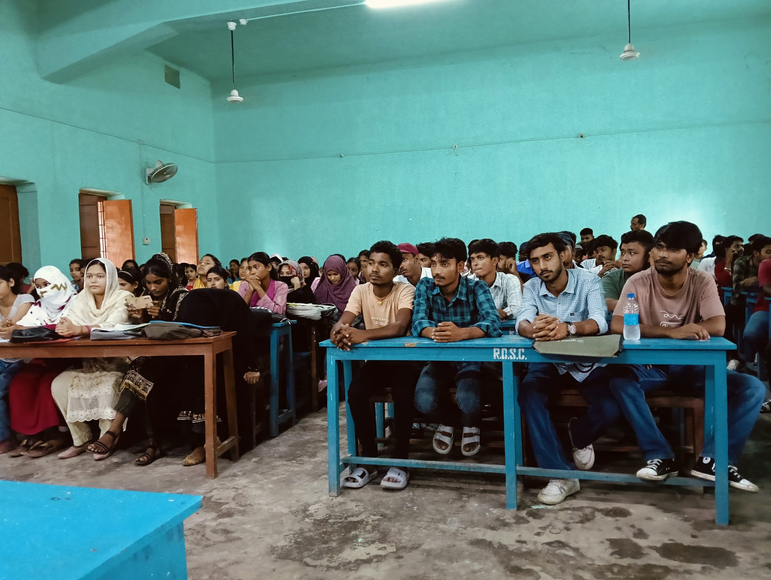 आरडीएस कॉलेज  में उन्मुखीकरण कार्यशाला में छात्रों की उमड़ी भीड़