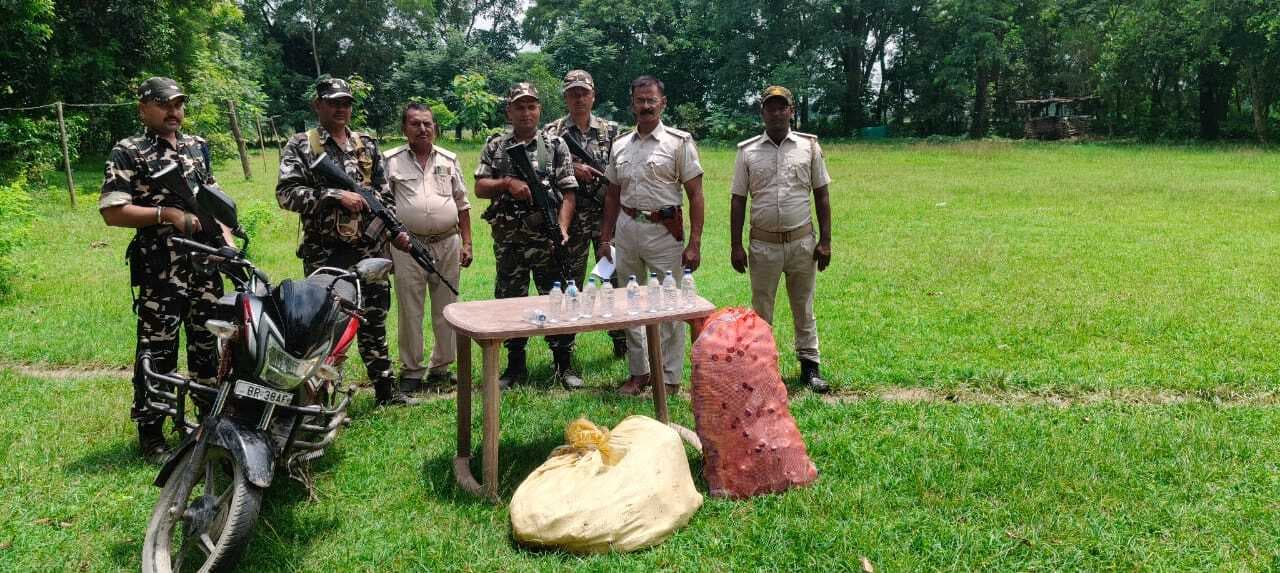 299 बोतल नेपाली शराब जब्त