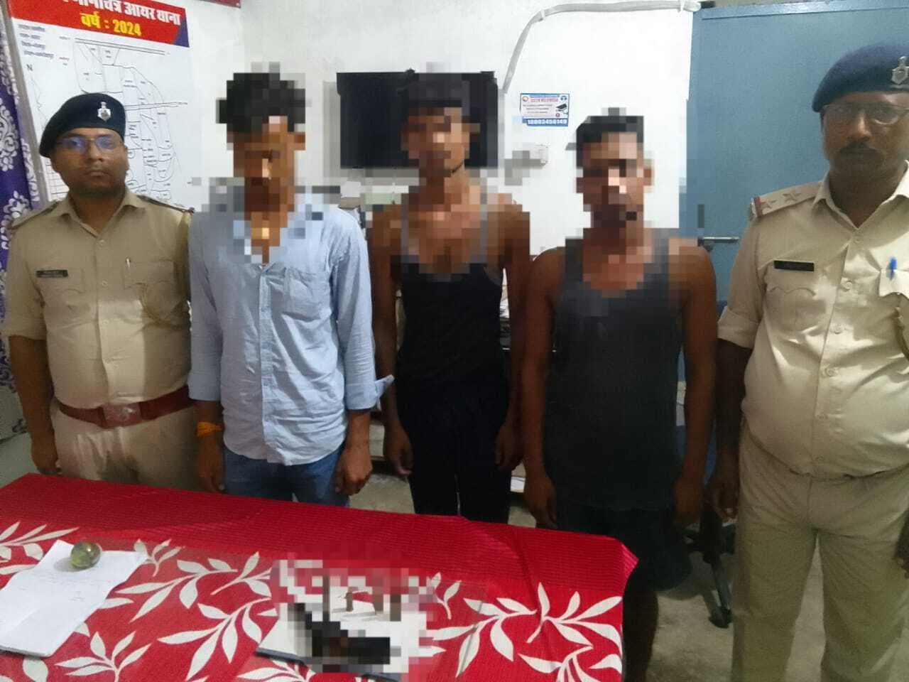 किसान की हत्या में वार्ड सदस्य सहित चार गिरफ्तार, हथियार बरामद