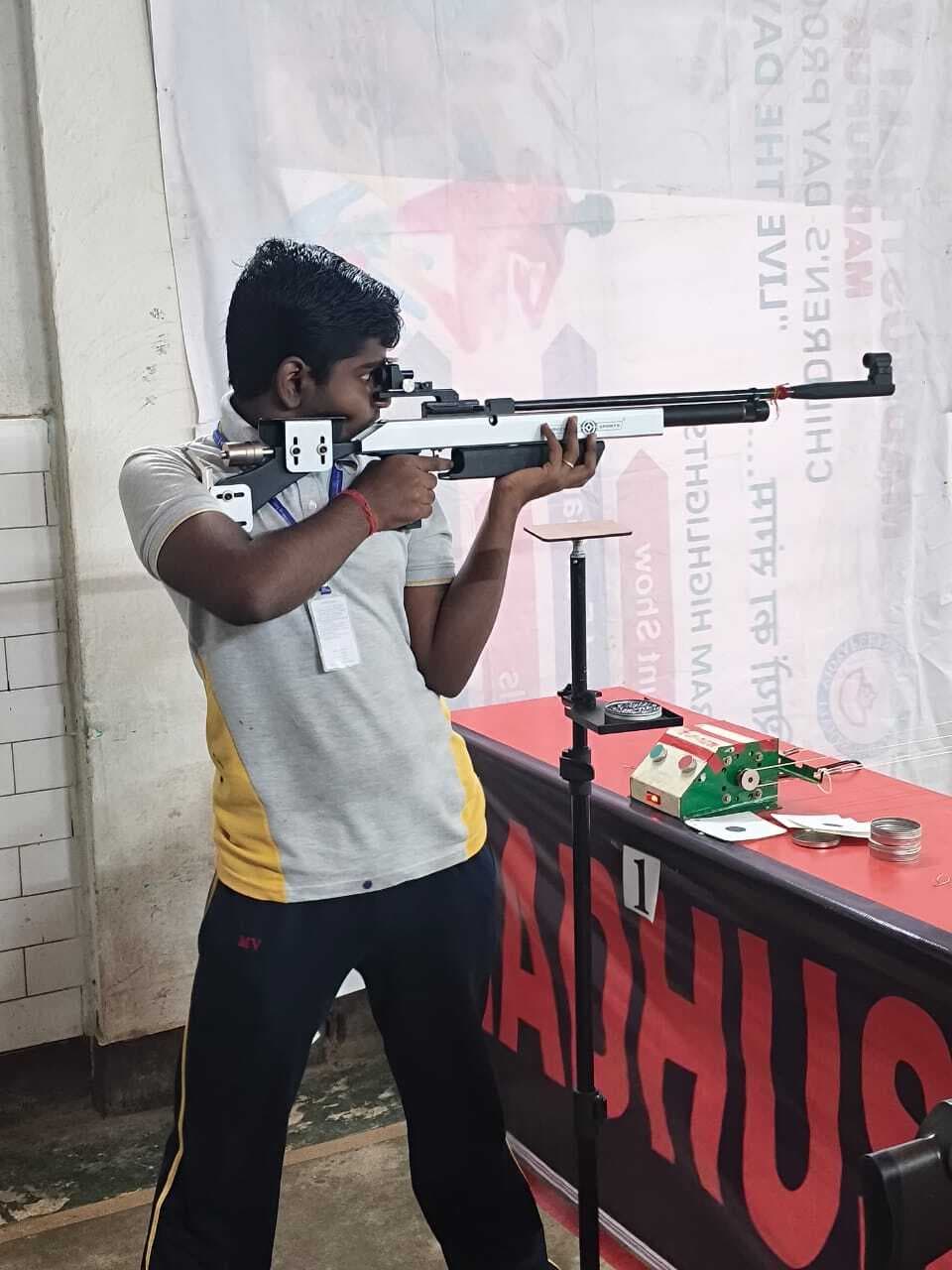 शूटिंग में मधुस्थली स्कूल के बच्चों ने जीते सात स्वर्ण पदक