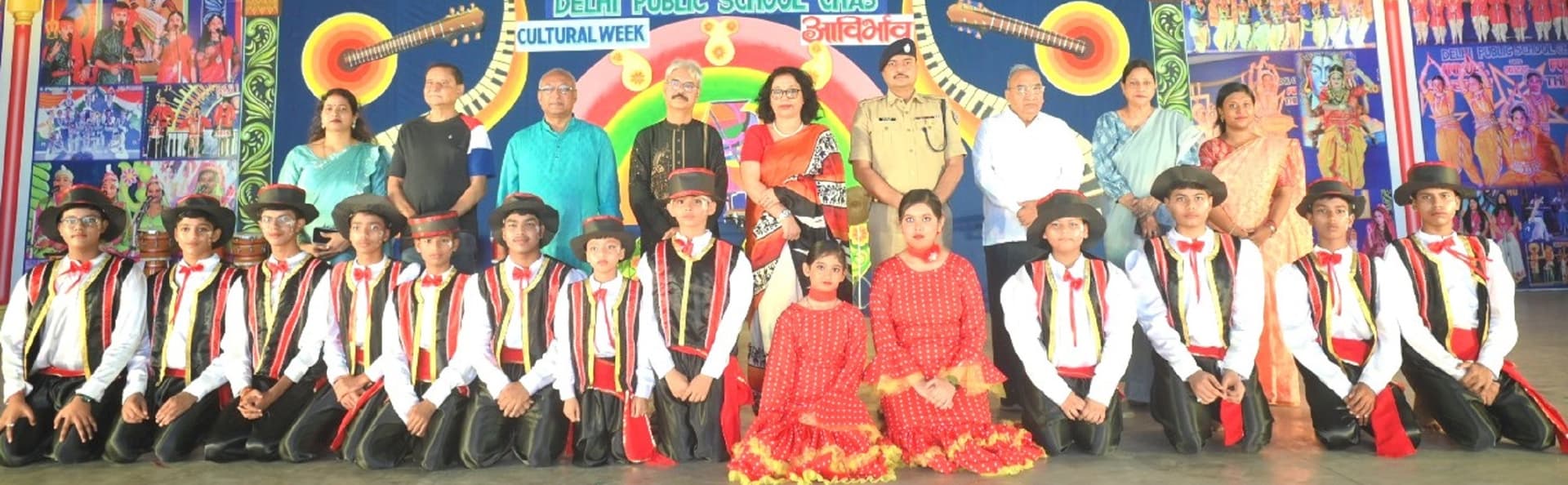 Bokaro News : बच्चों ने वाद्य यंत्रों पर दिखाये अपने कौशल