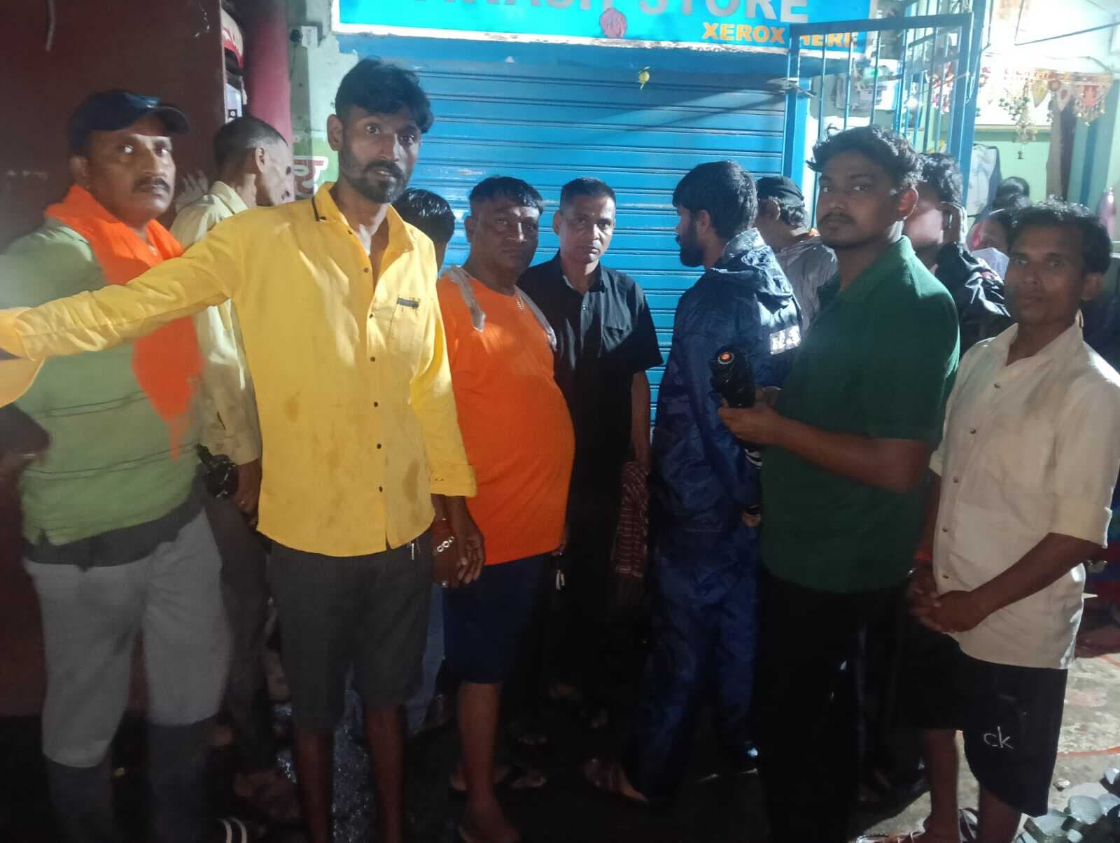 Jamshedpur News : सोनारी : डोबो ब्रिज पर टेंपो खड़ी कर युवक ने लगायी छलांग, पुलिस ने कही ये बात