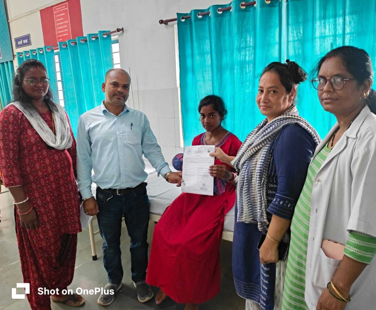 Jamshedpur News : अस्पताल से छुट्टी के साथ ही दिया गया नवजात शिशु का जन्म प्रमाण पत्र