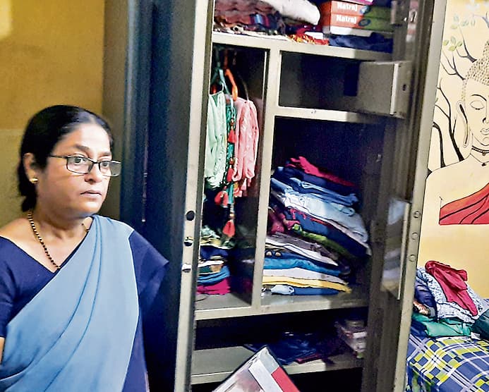 Dhanbad News : बालूडीह कॉलोनी में चोरों ने तीन आवासों बनाया निशाना, 10 लाख के गहने चोरी