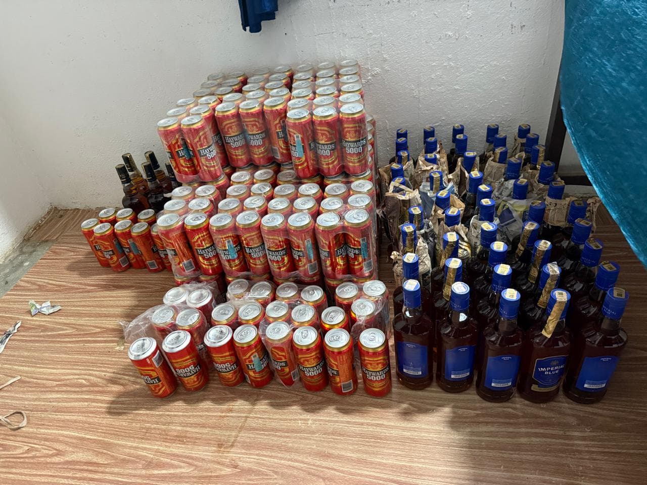 154 लीटर शराब के साथ तस्कर गिरफ्तार