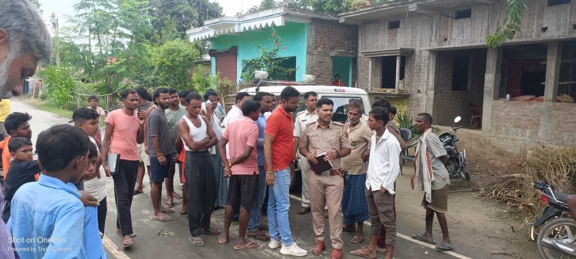 अमौर की बीपीआरओ के घर चारों ने लाखों के जेवरात व नगदी पर किया हाथ साफ