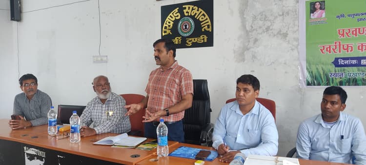 Dhanbad News : किसान मड़ुआ की खेती पर  ध्यान दें : जिला कृषि पदाधिकारी