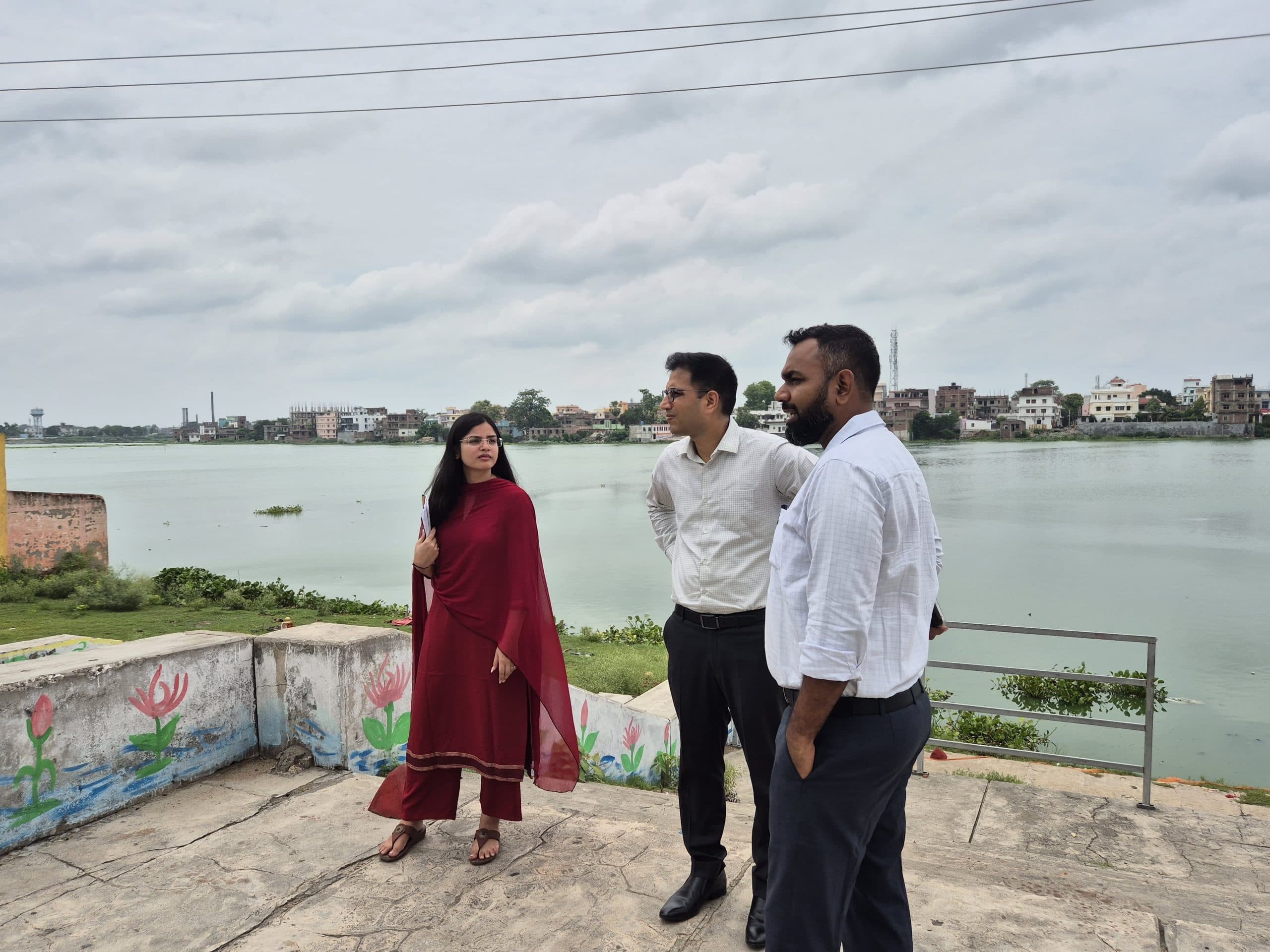 Motihari: शहर के विकास कार्यों का डीएम ने लिया जायजा