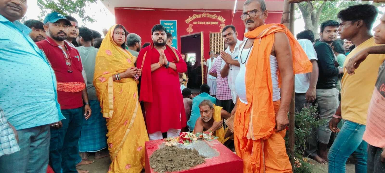 परंपरागत व हर्षोल्लास के साथ की गयी नागपंचमी की पूजा