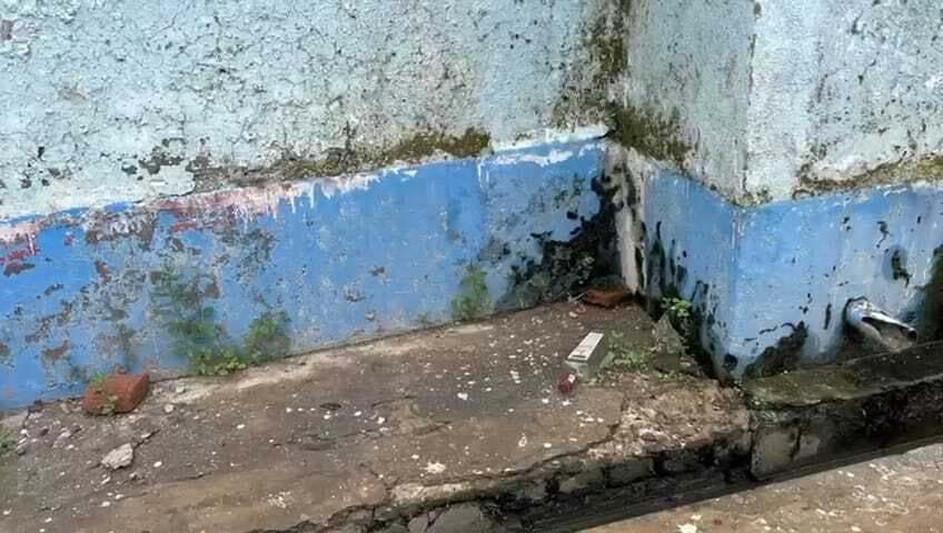 सदर अस्पताल में शराब की मिली खाली बोतल, शराबबंदी कानून पर उठे सवाल