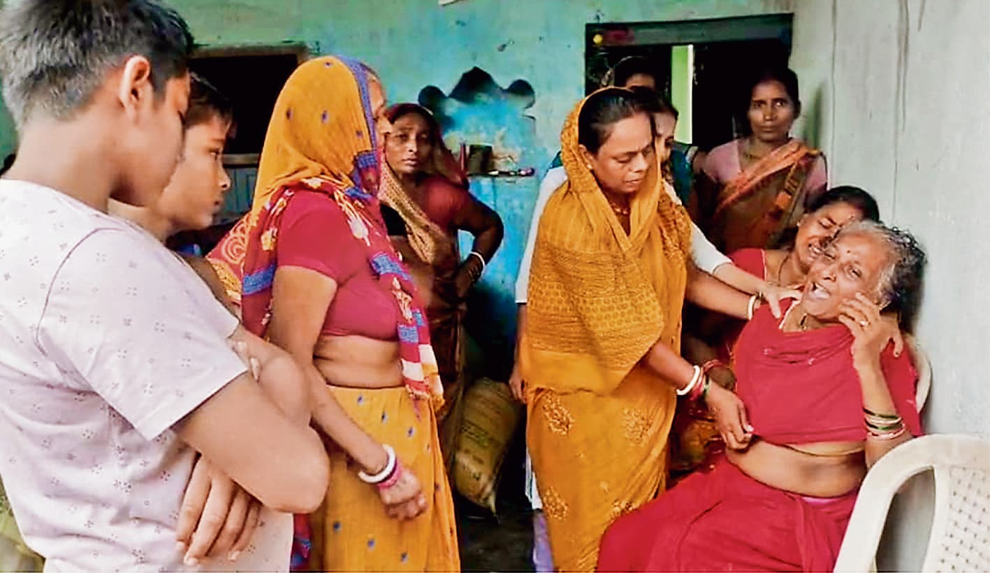 Hajipur News : देवघर में हुई सड़क दुर्घटना में सहदेई के किशोर की मौत