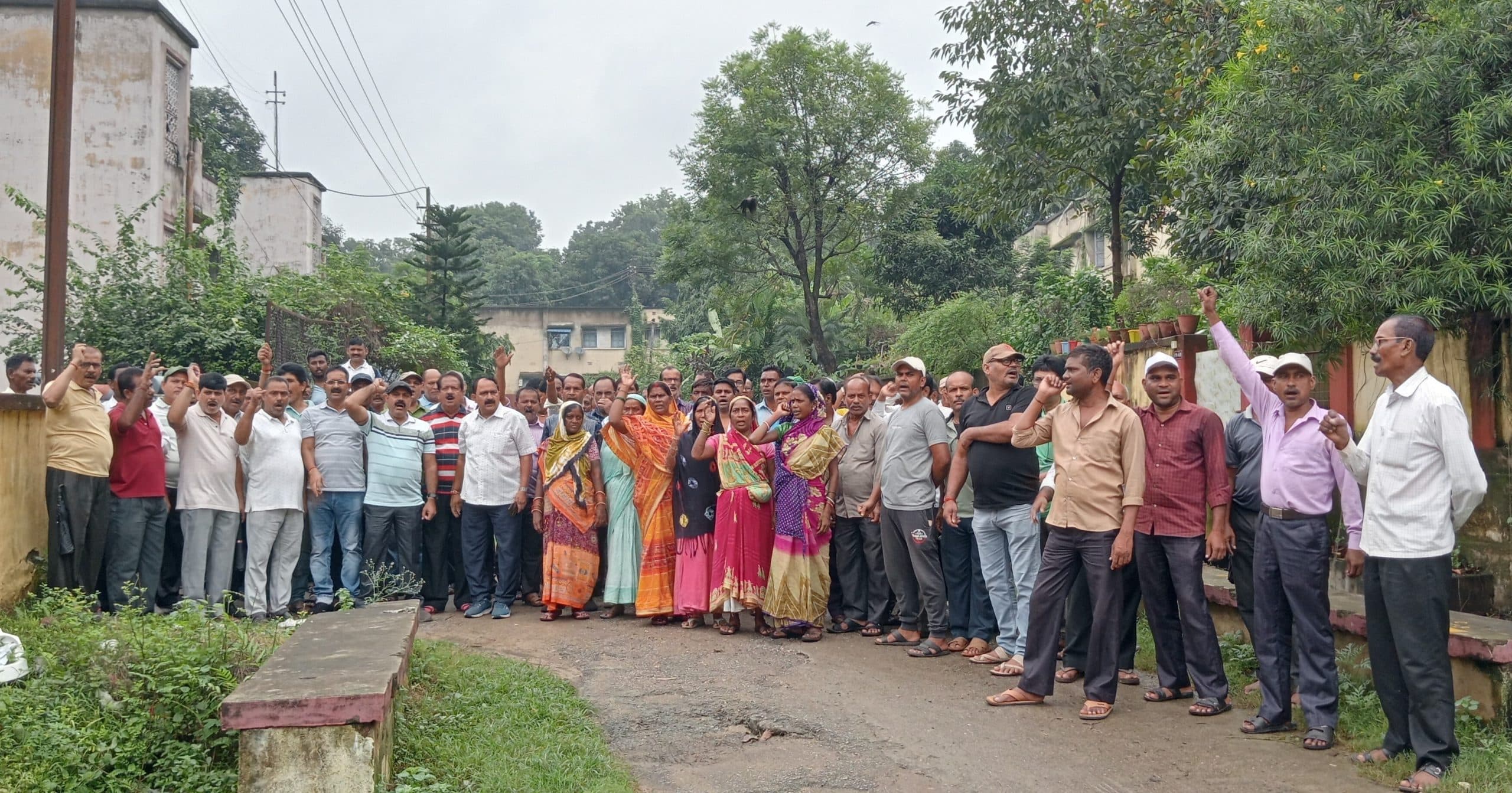 Bokaro News : स्मार्ट मीटर हटाने की मांग को लेकर प्रदर्शन