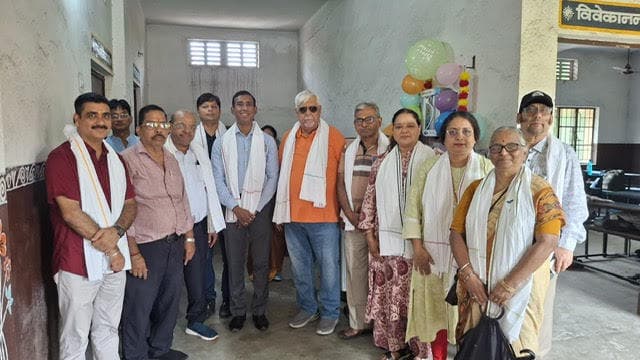 Jamshedpur News : रोटरी क्लब ने सरस्वती शिशु विद्या मंदिर को दिये दो वाटर फिल्टर