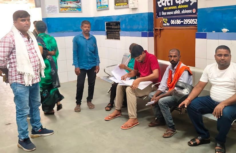 मदनपुर में सांप के काटने से अधेड़ की मौत