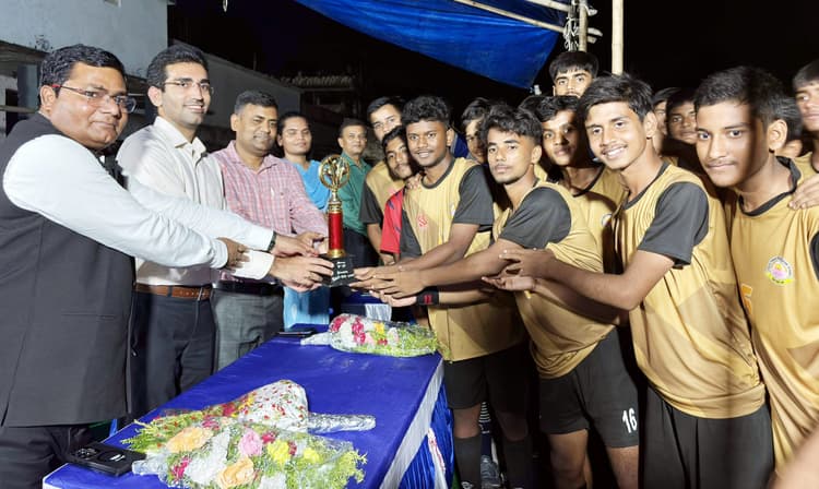सुब्रतो मुखर्जी फुटबॉल कप : अंडर- 17 में सेंट पीटर्स व अंडर 15 में विद्या विहार ने जीता खिताब