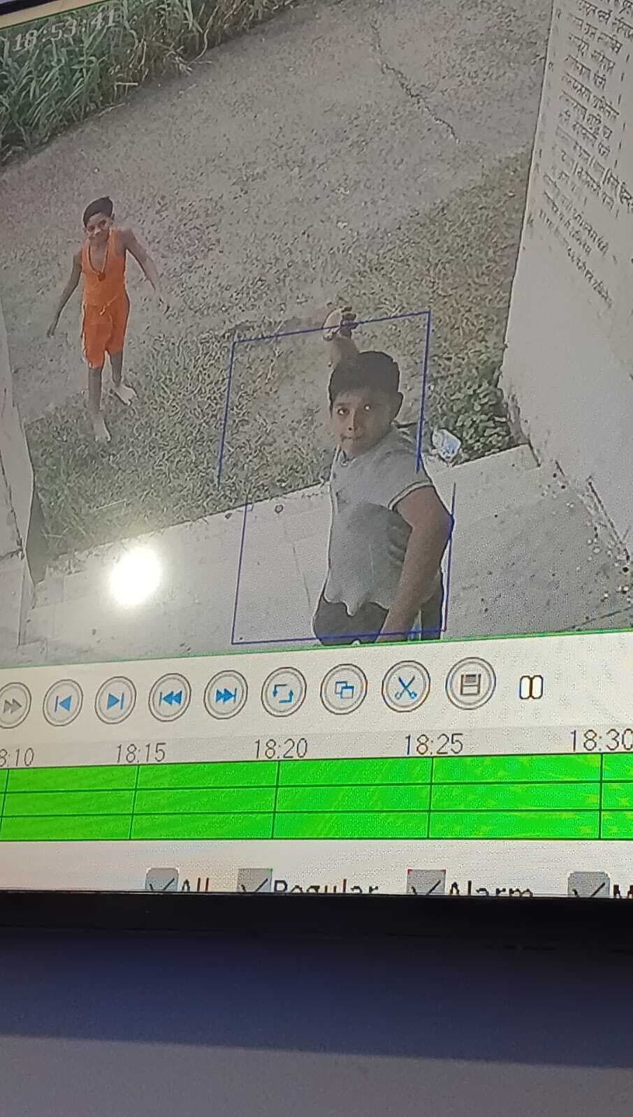 Saran News : तरैया बंदोबस्त कार्यालय सह अंचल अभिलेखागार का खिड़की व सीसीटीवी कैमरे असामाजिक तत्वों ने तोड़ी