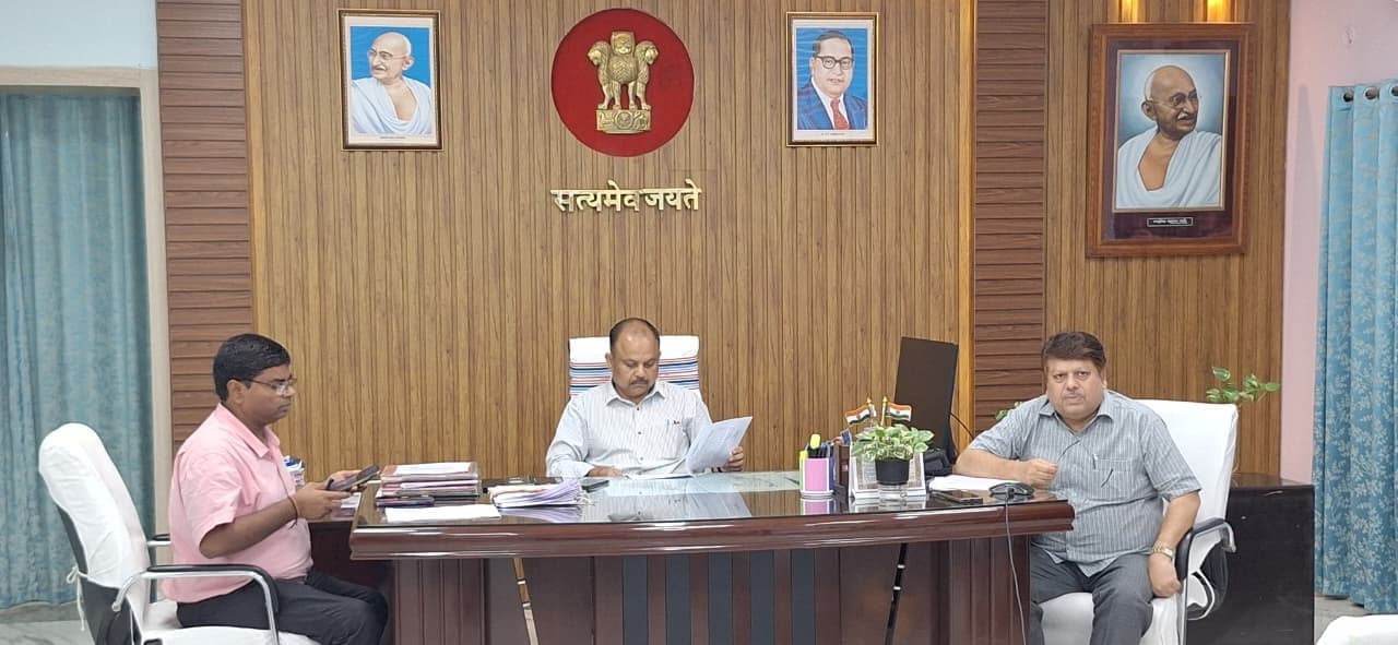 लंबित मामलों के अविलंब निष्पादन का दिया निर्देश