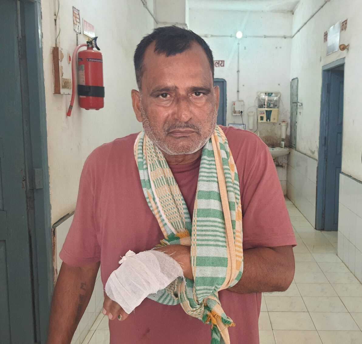 अनियंत्रित ऑटो के धक्के से पुलिस जवान घायल