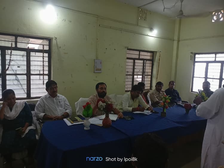 नल जल योजना के तहत लगाये नल हर जगह है बंद