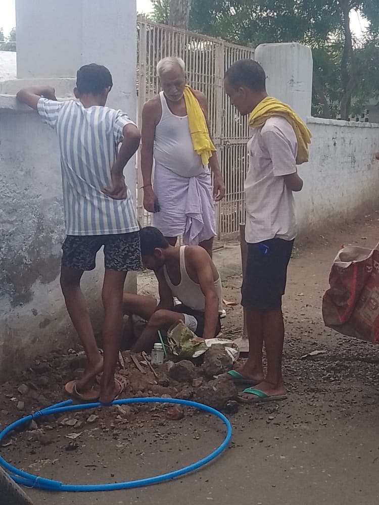 Darbhanga News: डीएम के निर्देश पर अब दुरुस्त किये जाने लगे नल-जल