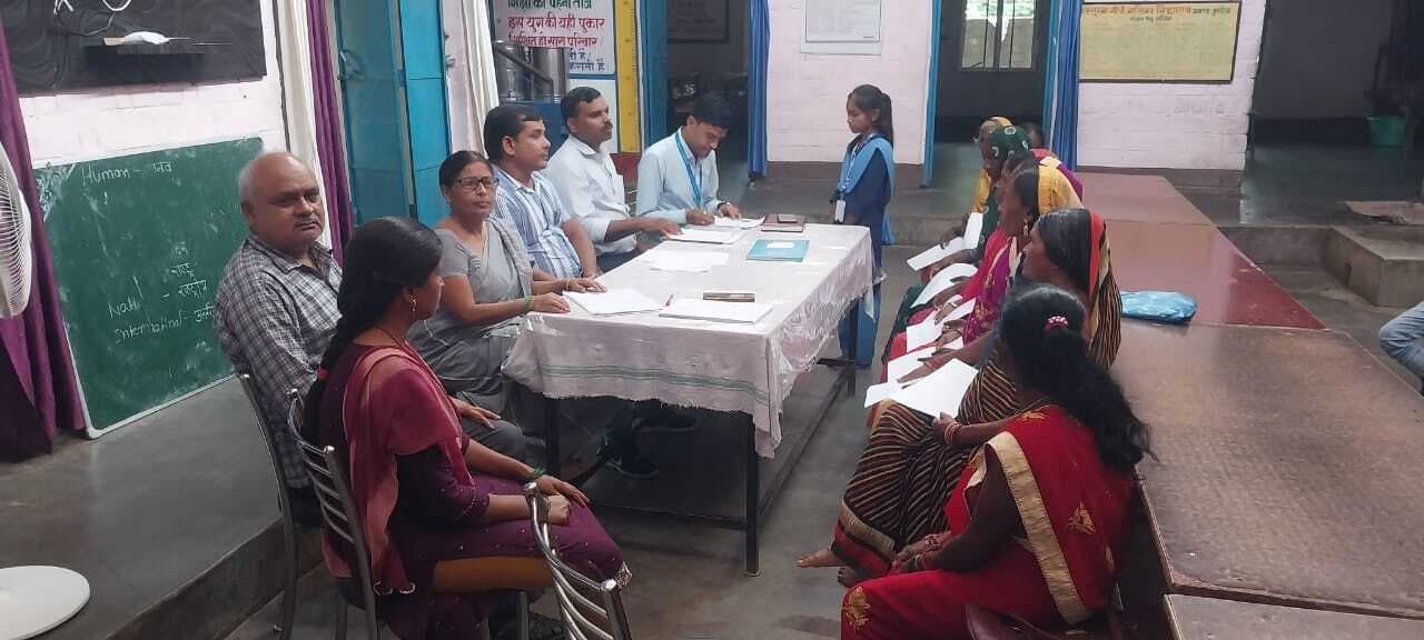 एचपीवी वैक्सीन को लेकर डुमरिया में अभिभावकों को जागरूक किया गया