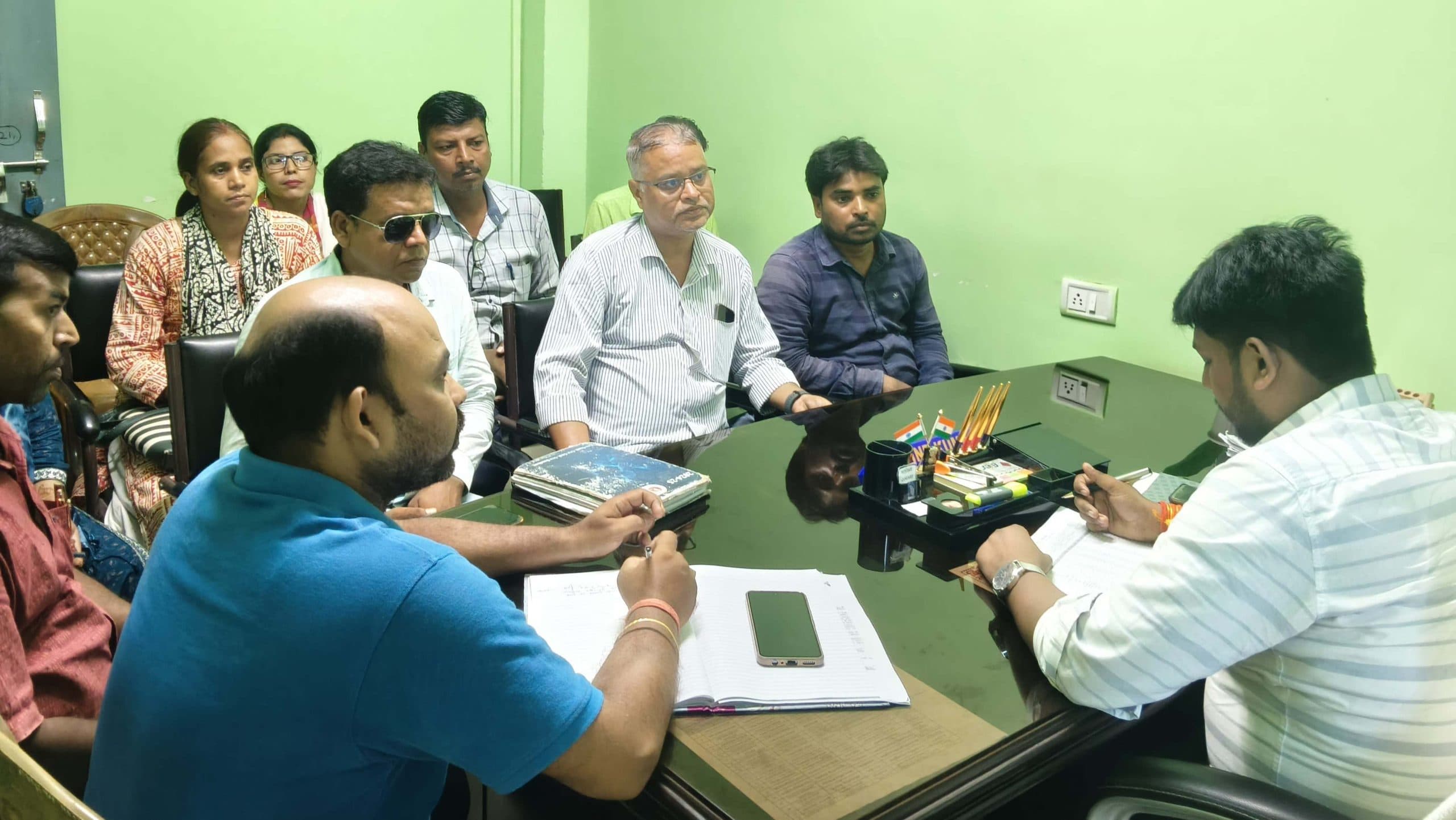 बीडीओ ने प्रथम किस्त का भुगतान अविलंब करने का दिया निर्देश