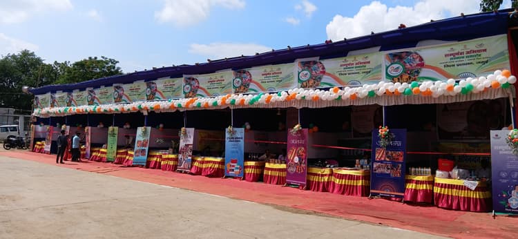 आकंक्षा हाट से लोकल उत्पादों को मिलेगा बढ़ावा, सात दिनों तक लगेगा स्टॉल